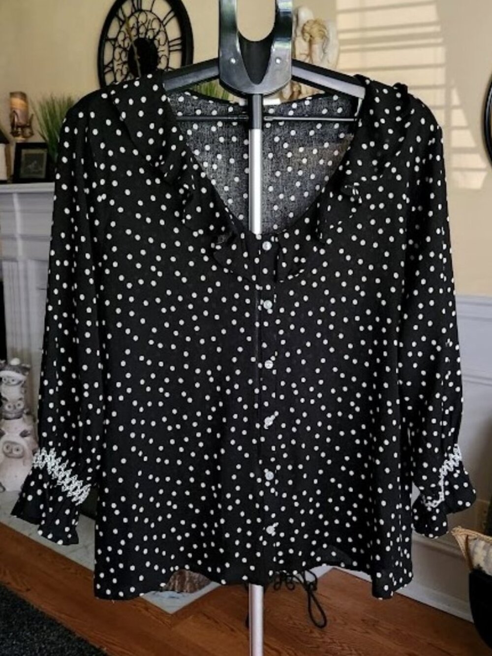 NWT Studio B by Bobeau sz XL black / white polka dot top
